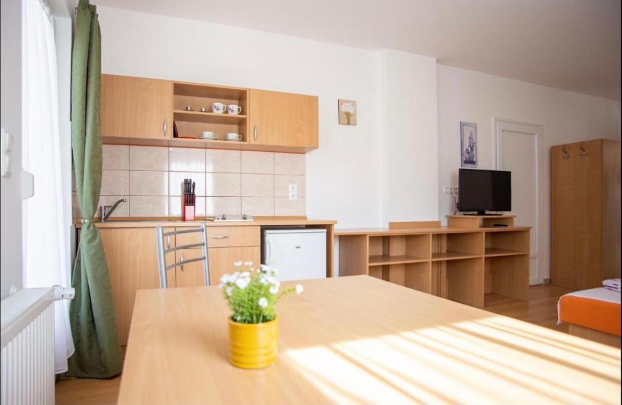 Bonita Apartmanhaz Lägenhet Zalakaros Exteriör bild