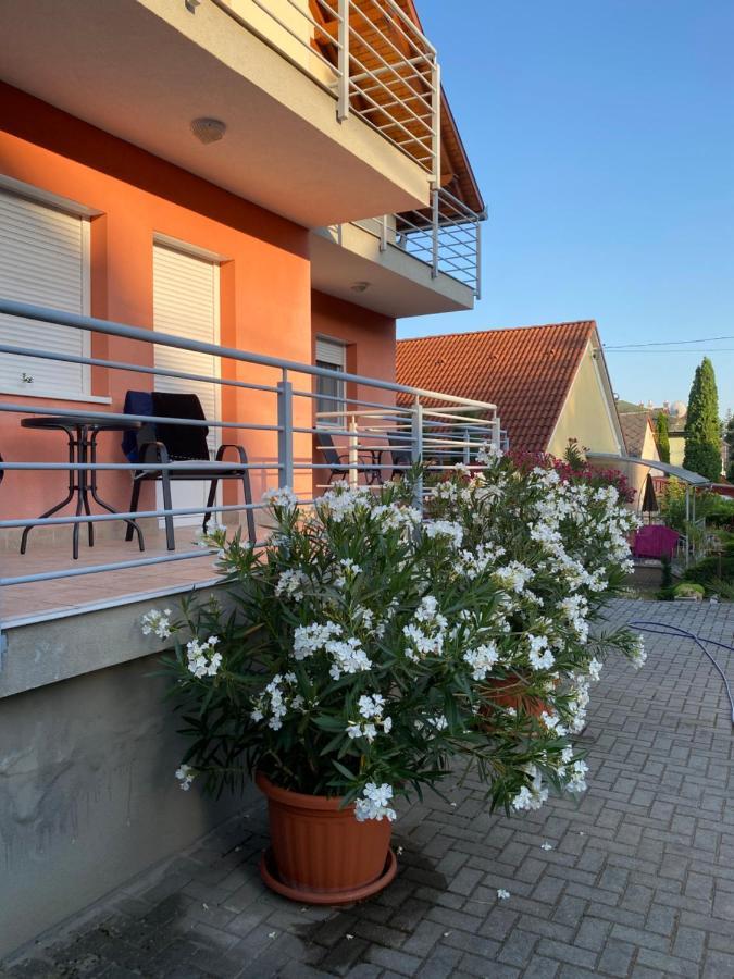 Bonita Apartmanhaz Lägenhet Zalakaros Exteriör bild