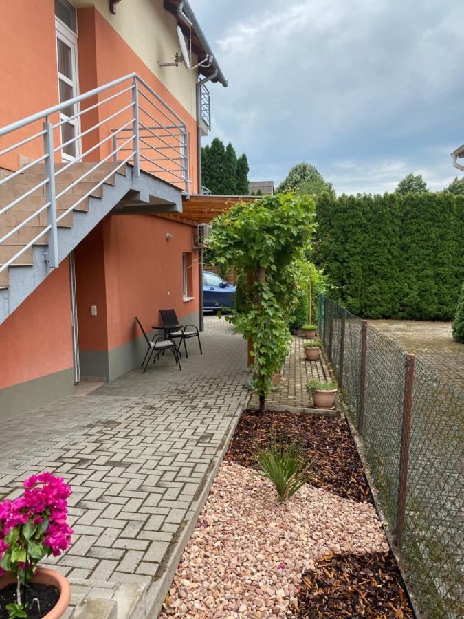Bonita Apartmanhaz Lägenhet Zalakaros Exteriör bild